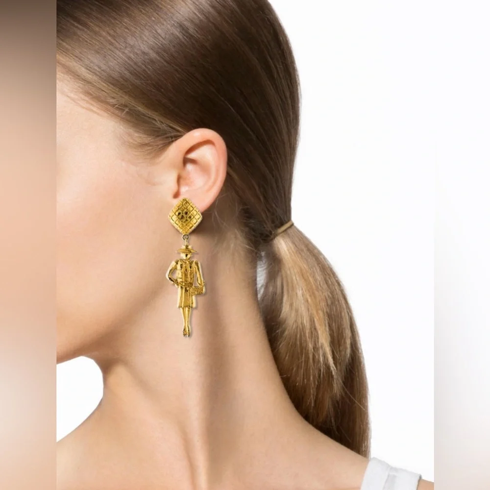 CHANEL Rare Madame Coco Drop Earrings Vintage